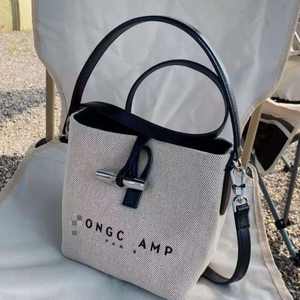 2026 Frankrijk Merk Lange-rits Groothandel Handtas Grote Capaciteit Canvas Emmersak Dumpling Commuter Schoudertas voor Dames - Product Image 1