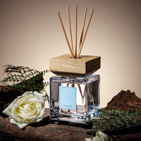 Bouteille en verre de parfum de maison grande capacité désodorisant aux huiles essentielles de qualité supérieure 200ml 500ml ensemble de diffuseur de parfum à roseaux vente en gros