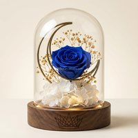 Rose éternelle en forme de croissant de lune sous cloche en verre avec lumière LED, cadeau pour la Saint-Valentin