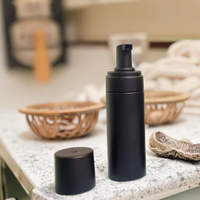 Bouteille de distributeur de mousse de surface mate 150ml/200ml Bouteilles en plastique noir PET pour nettoyant pour le visage Bouteille de pompe à mousse moussante liquide"