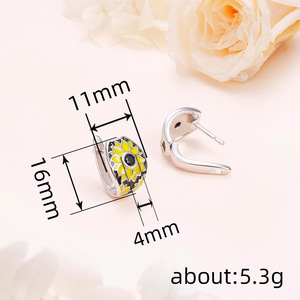 Pendientes de botón con diseño de margarita amarilla para mujer, accesorios florales para uso diario - Product Image 4