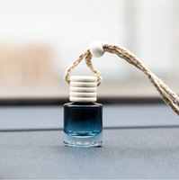 Désodorisant vide en bois pour voiture 8ml bouteille ronde en verre diffuseur de parfum avec ficelle suspendue vente en gros