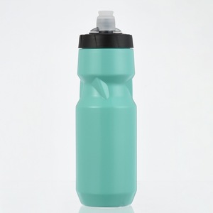 Spremere bottiglie d'acqua, bottiglia d'acqua sportiva laterale con coperchio a scatto rapido, idratazione rapida e facile, bottiglie d'acqua da palestra 700ml - Product Image 4