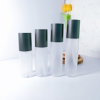 Bouteille de pulvérisation de brouillard en PET clair givré 100ml 120ml 150ml bouteille de pompe de Lotion en plastique bouteille de pulvérisation de brouillard de Toner de visage de cheveux