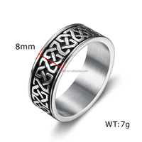 Maßgefertigter Herren-Keltischer-Knoten-Ring aus Edelstahl Gravierter Verflochtener Vintage-Schmuck OEM ODM
