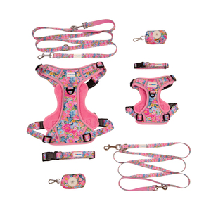 Juego de paseo para perros sin tirones de malla Oxford con logotipo personalizado con estampado de lujo con arnés, correa, collar, soporte para bolsa para caca - Product Image 1