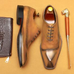 Chaussures habillées formelles pour hommes en cuir véritable, style anglais, gravées - Product Image 2