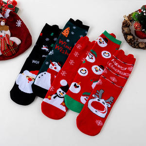 Pour <span class=keywords><strong>Amazon</strong></span> Hot-Selling Femmes Mi-mollet Père Noël Bonhomme de neige Renne Chaussettes rouges pour Noël Commerce transfrontalier Tricoté Équipage - Product Image 6
