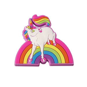 Accessoires de bricolage amusants et mignons série de <span class=keywords><strong>licorne</strong></span> arc-en-ciel chaussures de grotte en PVC avec boucle de fleur de chaussure détachable et breloques Croc - Product Image 5