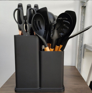 Ensemble d'ustensiles de cuisine en silicone résistant à la chaleur de 19 pièces avec couteaux, outils antiadhésifs dans un rangement pour une cuisson sans tracas - Product Image 1