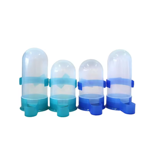 Sistema de Alimentación Automático para Aves, Dispensador de Agua y Comida Colgante de Plástico Transparente para Palomas - Product Image 3