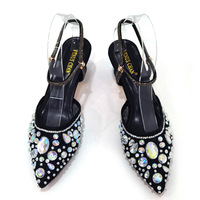 Ensemble de luxe nigérian 2025 pour fête nuptiale, chaussures et sacs italiens en strass, robes de bal assorties à motif pompon pour femmes