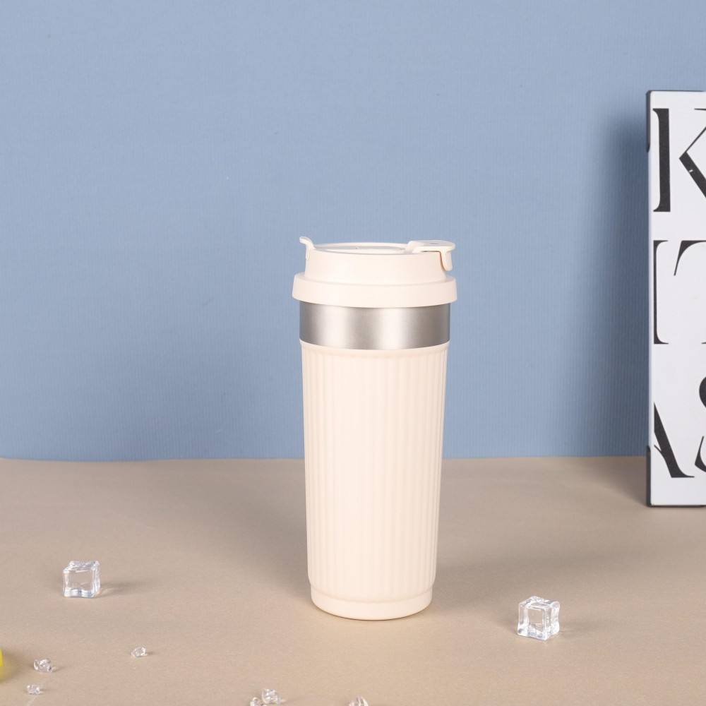 ถ้วยกาแฟสีขาว