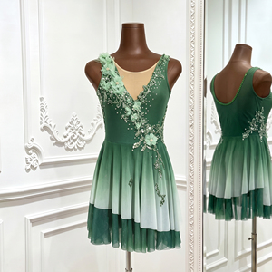 Vestido de Patinaje Artístico Verde con Pedrería, Malla y Spandex, Traje de Competición con Cuello en V, Vestido de Danza Lírica para Mujer - Product Image 3