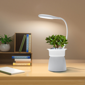 10 niveaux de gradation <span class=keywords><strong>charge</strong></span> USB 10W élèvent des outils de jardinage légers ensembles de plantes d'intérieur minuterie led planteur de bureau également comme veilleuse - Product Image 1