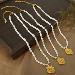 Collar de Perlas de Agua Dulce con Colgante de Retrato en Oro, Grado AAA, Estilo Vintage Elegante, para Uso Diario, 365 cm - Product Image 2