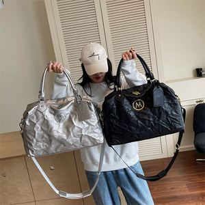 Retro Style PU Luggage Travel Bags Large Capacity <b>Clothes</b> <b>Storage</b> Tote Bag Unisex Custom Logo - Product Image 6