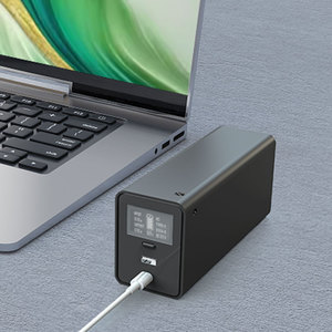 Batteries externes et stations d'alimentation portables haute capacité 27000 mAh 100W PD avec charge rapide extérieure QC3.0 et sortie prise CA - Product Image 1