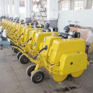 Compacteur routier à prix compétitif 0,8 tonne 1 tonne LTC08H avec entraînement hydraulique - Product Image 2