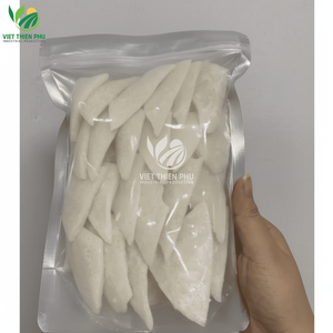 มะพร้าวอบแห้งเกรดพรีเมียม คุณภาพสูง เนื้อนุ่ม รูปทรงสามเหลี่ยม รสหวานธรรมชาติ บรรจุภัณฑ์สุญญากาศ มะพร้าวสด 100% ผลิตภัณฑ์เกษตรเวียดนาม VTP - Product Image 1