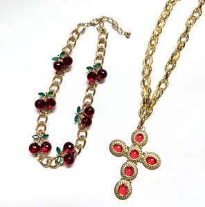 Nouveau collier en chaîne cubaine avec pendentif en zircon croisé en pierre de verre <span class=keywords><strong>rouge</strong></span> cerise à la mode Bijoux de luxe uniques plaqués or - Product Image 1