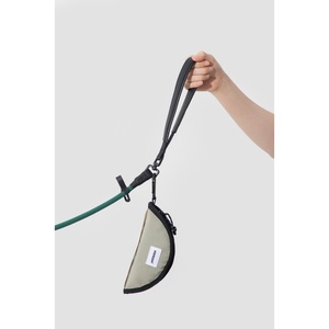 Tazón plegable de tela para perros con tazón de viaje de nailon impermeable y tazón de agua plegable a prueba de fugas para perros y gatos para senderismo - Product Image 3