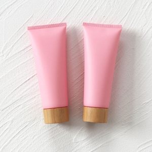 Envase de Tubo Exprimible de Plástico Cosmético con Tapa Abatible, Color Rosa Mate, 200 ml, para Limpiador Facial, Marca Privada - Product Image 4