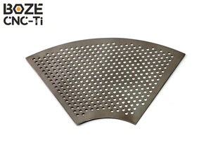 Tôle perforée en titane de qualité industrielle 2 - Product Image 2