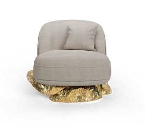 Fauteuil élégant et populaire à base incurvée, en laiton martelé poli, revêtement en polyester, inspiré des falaises azoriniennes, canapé individuel - Product Image 1