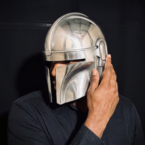 Casco de Cazador de Recompensas Mandaloriano de Star Wars, Casco de Acero de Ciencia Ficción para Cosplay, Casco Medieval de Guerrero, Armadura Hecha a Mano - Product Image 1