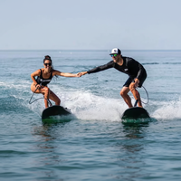 Planche de surf électrique en fibre de carbone de haute qualité, fabriquée en usine, puissante, vitesse maximale de 62 km/h