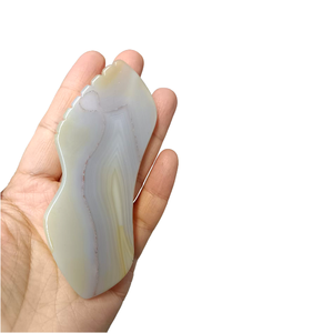 Herramienta Facial Gua Sha de Ágata Gris Natural, Masajeador de Piedra con Borde Irregular Personalizado - Product Image 1