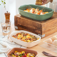 Plat de cuisson rectangulaire en céramique colorée de style nordique, idéal pour gratins, lasagnes et autres plats de four domestiques