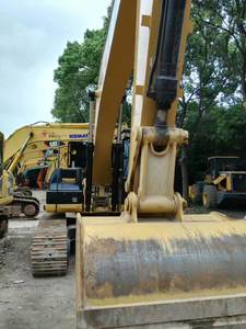 Pelle sur chenilles CAT 323D2L d'occasion Certificat CE Godet hydraulique 23 tonnes 1, 3 m3 forte puissance en stock à vendre à Shanghai - Product Image 6