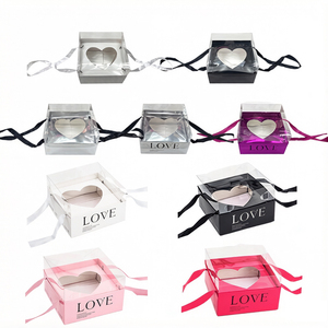 Scatola Regalo Portatile per Fiori, Design Quadrato a Cuore, Confezione per Bouquet da Matrimonio e Festa, Scatole di Carta per Fioristi - Product Image 1