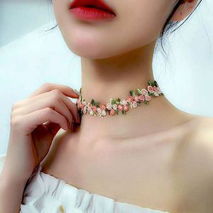 สร้อยคอแฟชั่นสไตล์ญี่ปุ่นเกาหลี สีชมพูพีช ประดับลูกไม้ปักลายดอกไม้ สำหรับฤดูใบไม้ผลิและฤดูร้อน เหมาะสำหรับผู้หญิง - Product Image 2