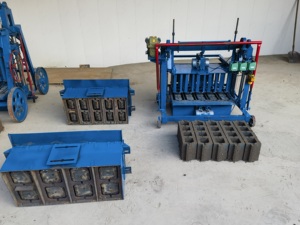 Digunakan dalam konstruksi KM4-45 Listrik tipe angkat beton blok cetakan mesin memproduksi semen padat pabrik penjualan langsung - Product Image 4