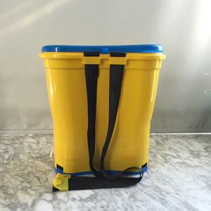 Outil manuel d'épandage de semences de <span class=keywords><strong>gazon</strong></span> et d'<span class=keywords><strong>engrais</strong></span> pour une distribution efficace des <span class=keywords><strong>engrais</strong></span> - Product Image 5