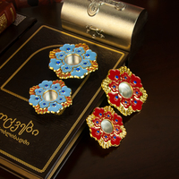 HT Church Supplier Relicario de Cruz chapado en oro Decoración religiosa para reliquias y recuerdos Decoración del hogar y la Iglesia