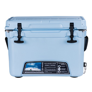 Nevera portátil Kuer Roto-Molded de 20L para acampar al aire libre, con asa y cierre. - Product Image 2