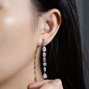 Boucles d'oreilles en or jaune 18 carats avec diamants de forme fantaisie Messi Jewelry MSE-850 pour femmes - Product Image 6
