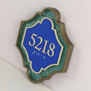 Plaque de numéro de maison en bronze personnalisée pour l'identification du nom et de l'adresse de la maison Plaque de porte moderne en aluminium pour hôtels et appartements - Product Image 1
