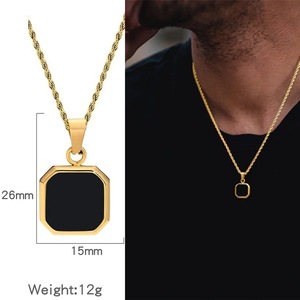 Collier pour homme en acier inoxydable de luxe, minimaliste, géométrique, avec pendentif carré noir - Product Image 6