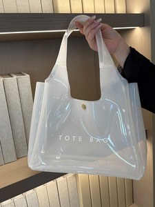 Sac fourre-tout à bandoulière en PVC style INS personnalisé sac de gelée transparent et clair <span class=keywords><strong>d</strong></span>'<span class=keywords><strong>été</strong></span> aux couleurs des bonbons sac à bandoulière pour femmes filles - Product Image 3