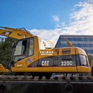 รถขุดสะเทินน้ำสะเทินบก Cat 320C |   รถขุดบึง/เรือขุดแบบติดตั้งบนแพสำหรับงานขุดลอกและทำความสะอาดคลอง รุ่น Cat 320 323 325 - Product Image 5
