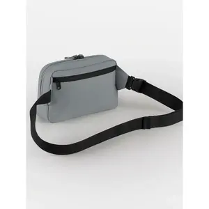 Borsa a tracolla premium riciclata, merchandising sostenibile - Product Image 4