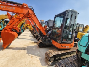 Excavadora de cadenas HITACHI ZX50U de 5 toneladas usada en stock con motor y componentes de caja de cambios Hitachi, operación flexible - Product Image 6