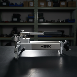 HSIN613 Bomba de Calibración Neumática Manual de Vacío de 40 bar con Manómetro y Comparador 1/2NPT HSIN613 de Alta Estabilidad - Product Image 1