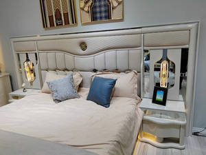 Meubles de chambre à coucher de luxe avec miroir éclairé par LED, meubles de chambre à coucher de haute qualité avec finition brillante - Product Image 6