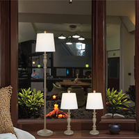 Lot de 3 lampes de table et de sol modernes à LED avec finition en bois peint à la main Lampes intelligentes pour la maison pour le salon de style traditionnel